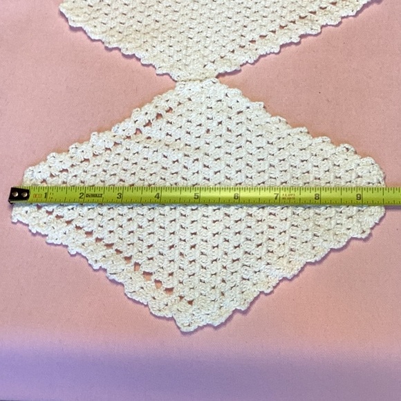 FINAL SALE PRICE 6 Pc Vintage Crocheted Doily Set - Picture 6 of 10